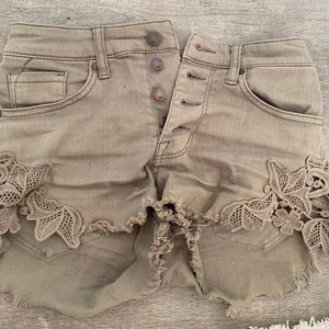 Olive colored high rise shorts!